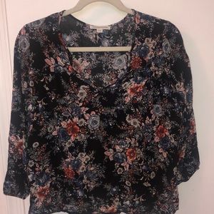 Floral scoop neck long sleeve